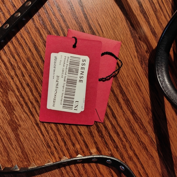 Valentino ROCKSTUD CALFSKIN BAG - Picture 4 of 6